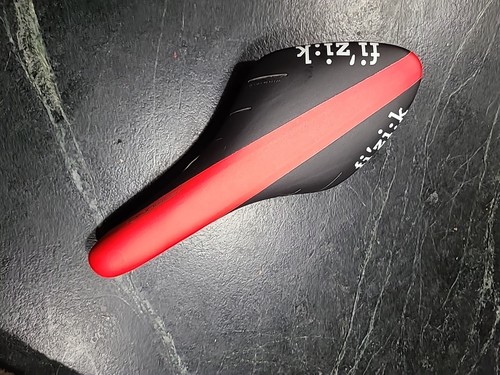 Fizik arione saddle - r3,