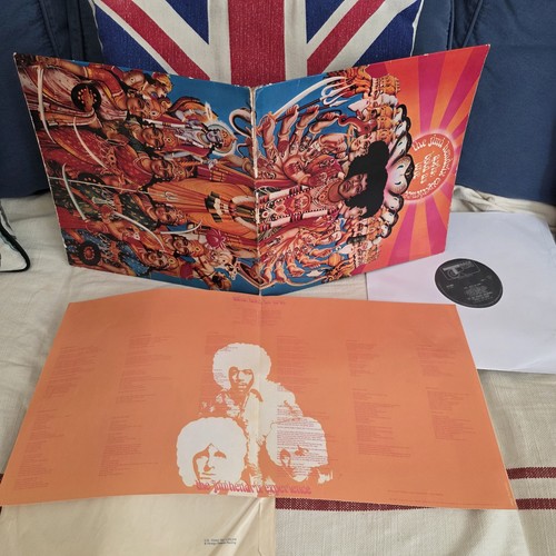 Jimi hendrix axis bold - bold, love