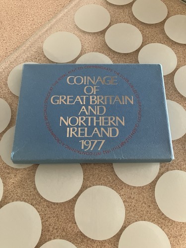 1977 royal mint proof coin - royal,