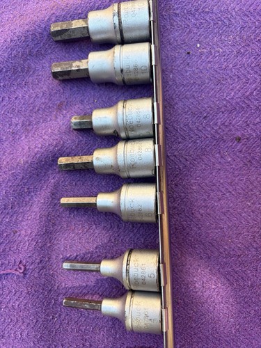 Roebuck drive socket - roebuck,