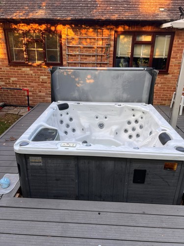 Canadian spa hot tub great - tub,
