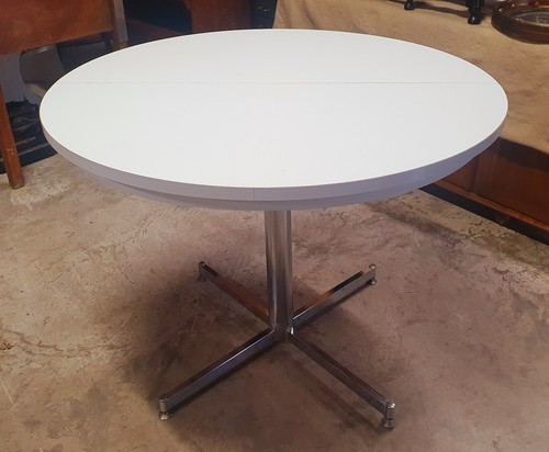 Vintage formica chrome - &,