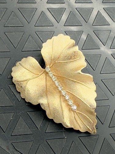 Vintage leaf brooch crystal - vintage,