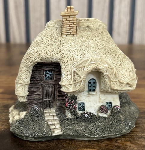 Vintage thatched country - vintage,