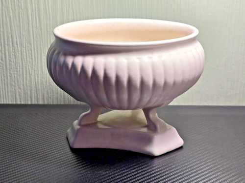 Vintage sylvac cream mantle - ,