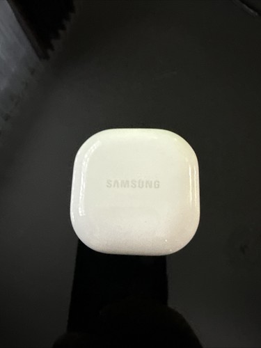 Samsung ear buds - samsung,
