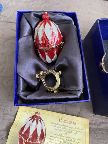 Enamelled pearl effect - enamelled,