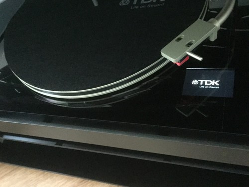 Tdk turntable with built - turntable,