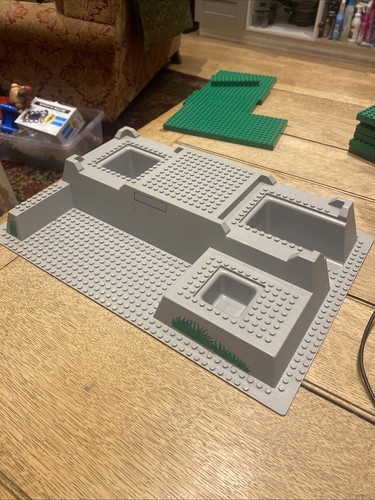 Lego baseplate raised grey - lego,