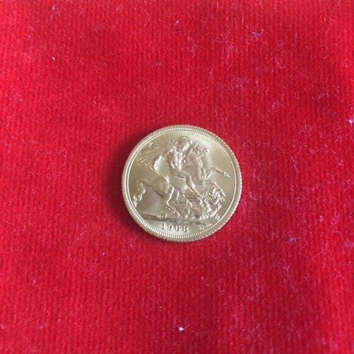 1968 queen elizabeth - elizabeth, gold