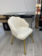 Valves Makeup Chair Girls