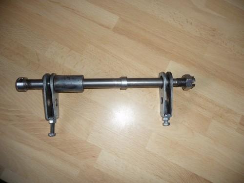 Yamaha rear wheel - , shaft