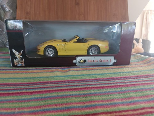 Yat ming road signature - 1:18,