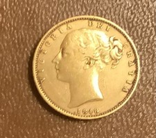 Gold Sovereign of Queen