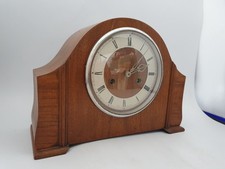 Vintage Wooden Art Deco Mantle Clock & Key