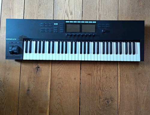 Komplete kontrol s61 midi - kontrol,