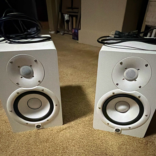Yamaha hs7 studio monitors - yamaha,