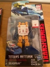 Hasbro Transformers Titans