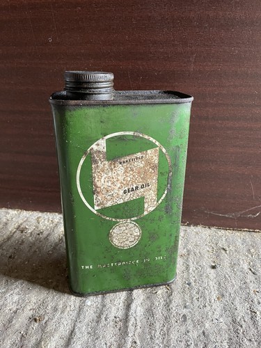 Old castrol oil - oil, tin