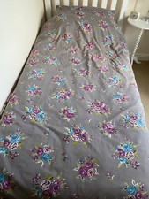 Duvet Cover single -  Set With  matching Curtains.