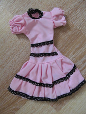 VINTAGE FAERIE GLEN PRETTY