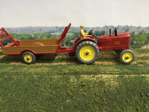 Dinky toys farm massey harris - dinky,