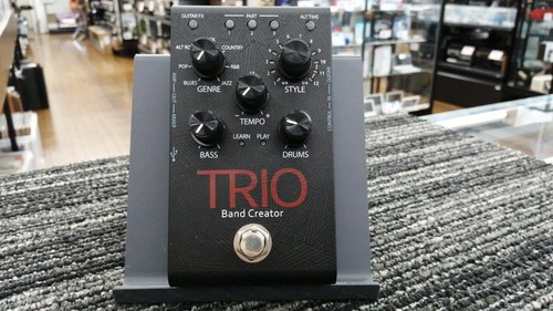 Digitech trio 01 - /, trio-v-01