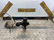 2009 AUDI A3 TOW BAR WITH MOUNTING BOLTS