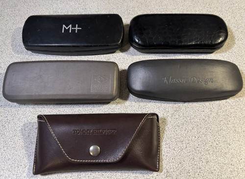 Lot eyeglasses cases - of,