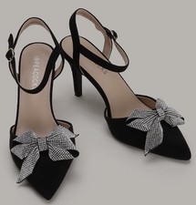 Peacocks Black Pointed Toe