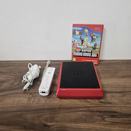 Nintendo wii mini red console - red,