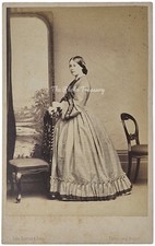 CDV PRETTY YOUNG LADY GINGHAM