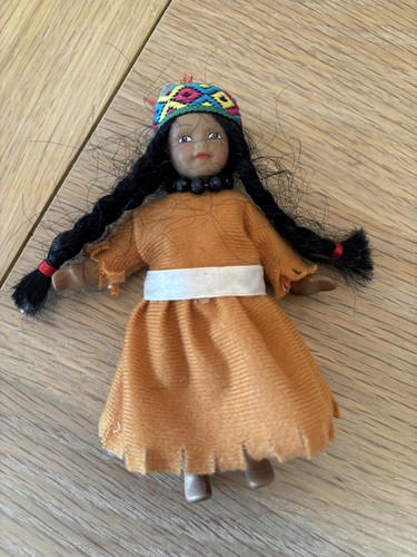 Small native american girl - small,