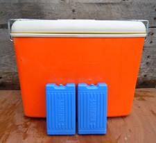 Vintage Retro CURVER Orange Cool Box & Thermos Ice Packs Beach Camper Van Prop