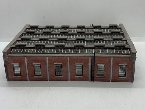 Bachmann engine shed - engine, –