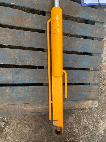Bucket tip tilt hydraulic - bucket,