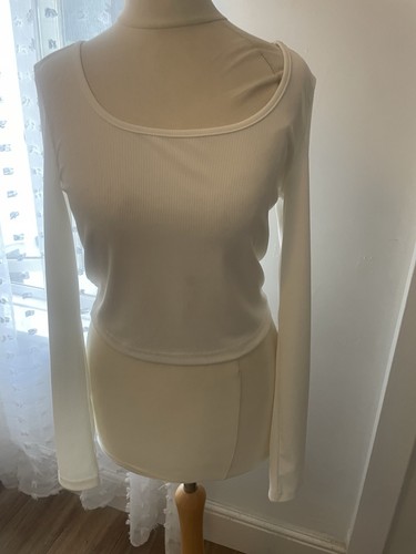Three ladies long sleeved - long,