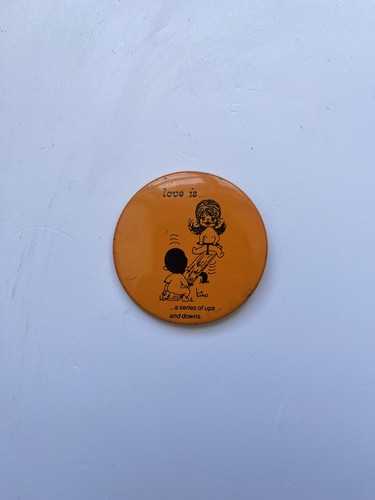 Love pin badge - is,