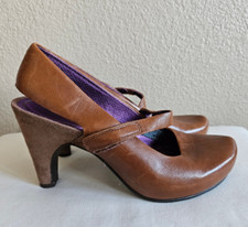 Tsubo brown leather acrea heel