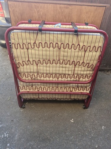 Fold adult stow away - up,