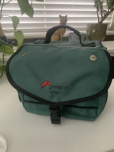 Lowepro nova camera bag - 1, aw
