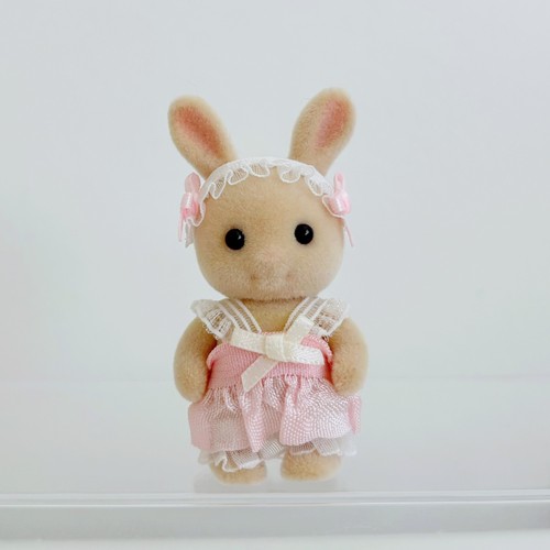 Sylvanian families milk bunny - families,