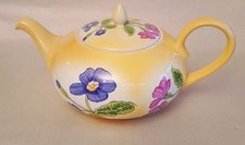 Poole pottery primula by - poole, 'primula'