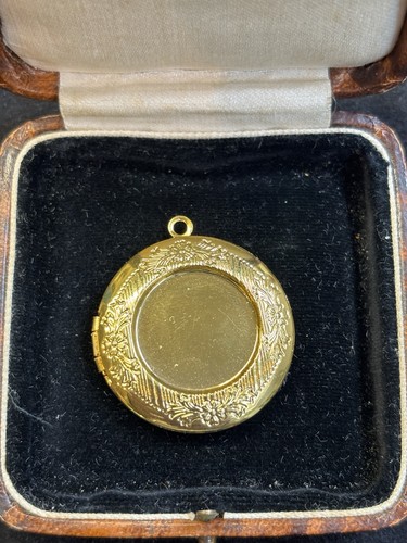 Gold tone round locket - gold,