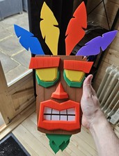 Crash Bandicoot Aku Aku Mask