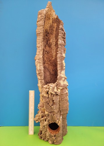 Cork bark tube hide - cork,