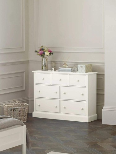 Laura ashley ashwell - laura,