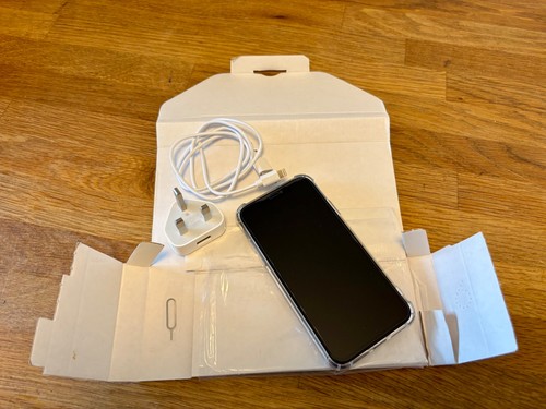 Apple iphone 64gb - 11,