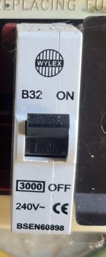 Wylex amp curve - curve, mcb