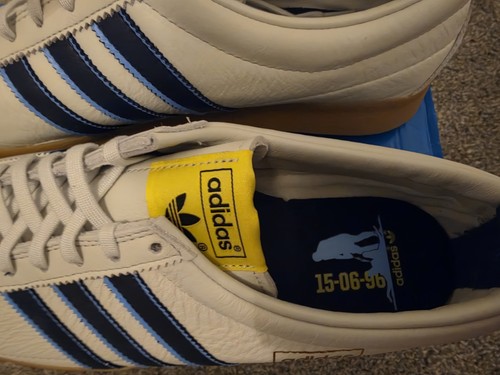 Adidas gazelle vintage dentist - adidas,